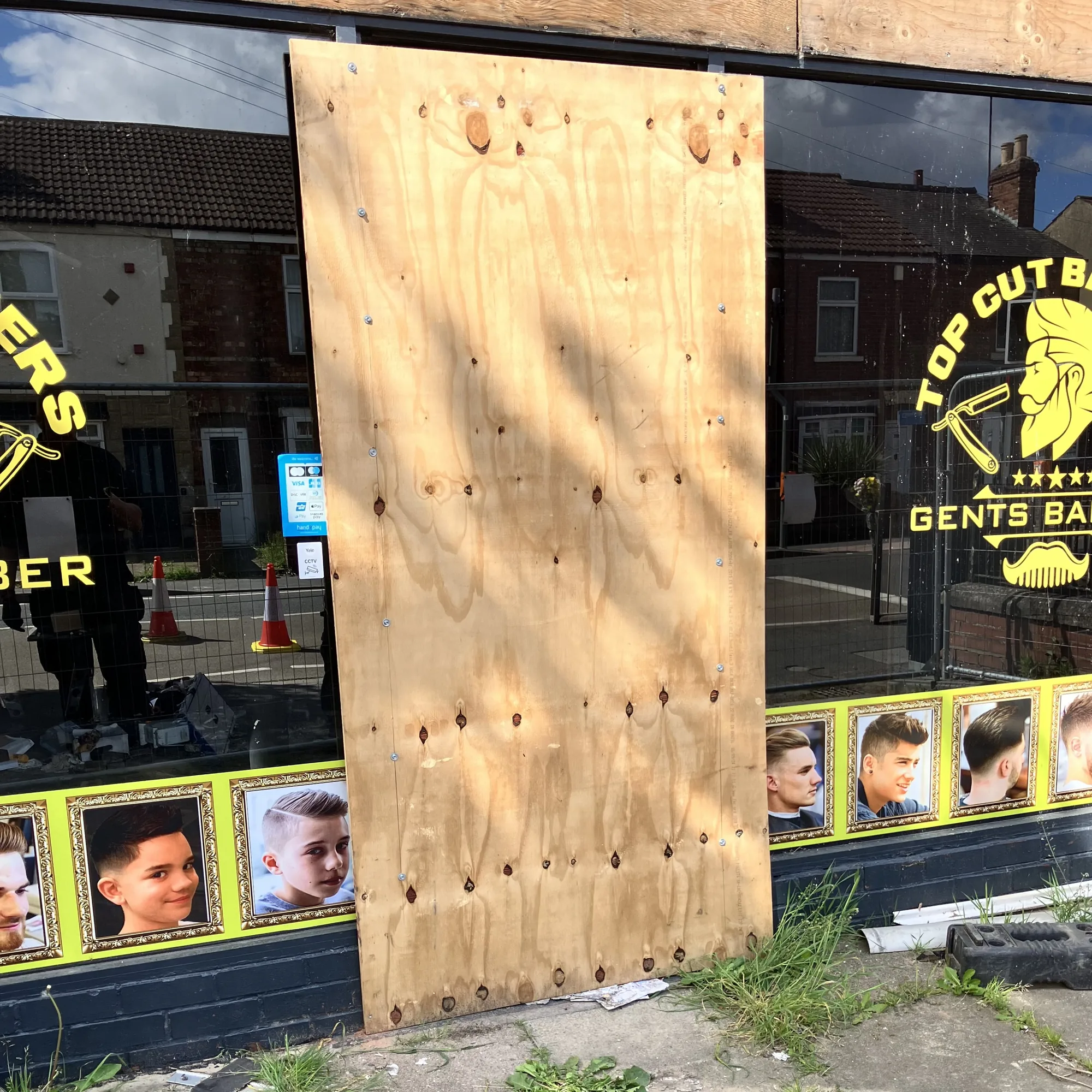 24hr Emergency Board Up Service