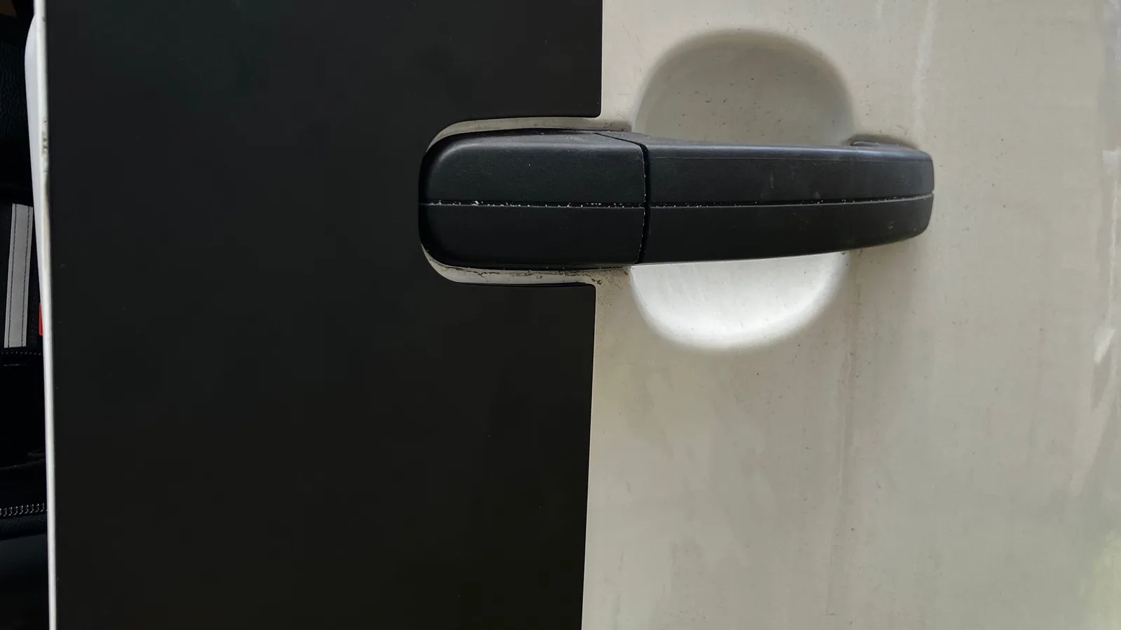 Slam lock fitted to a van door by Hull Van Locks