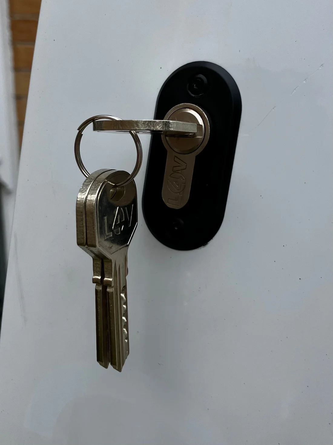 Van door lock cylinder upgrade by Hull Van Locks